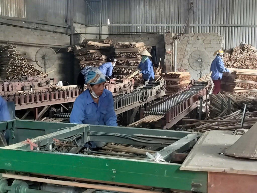 wooden broom handles factory