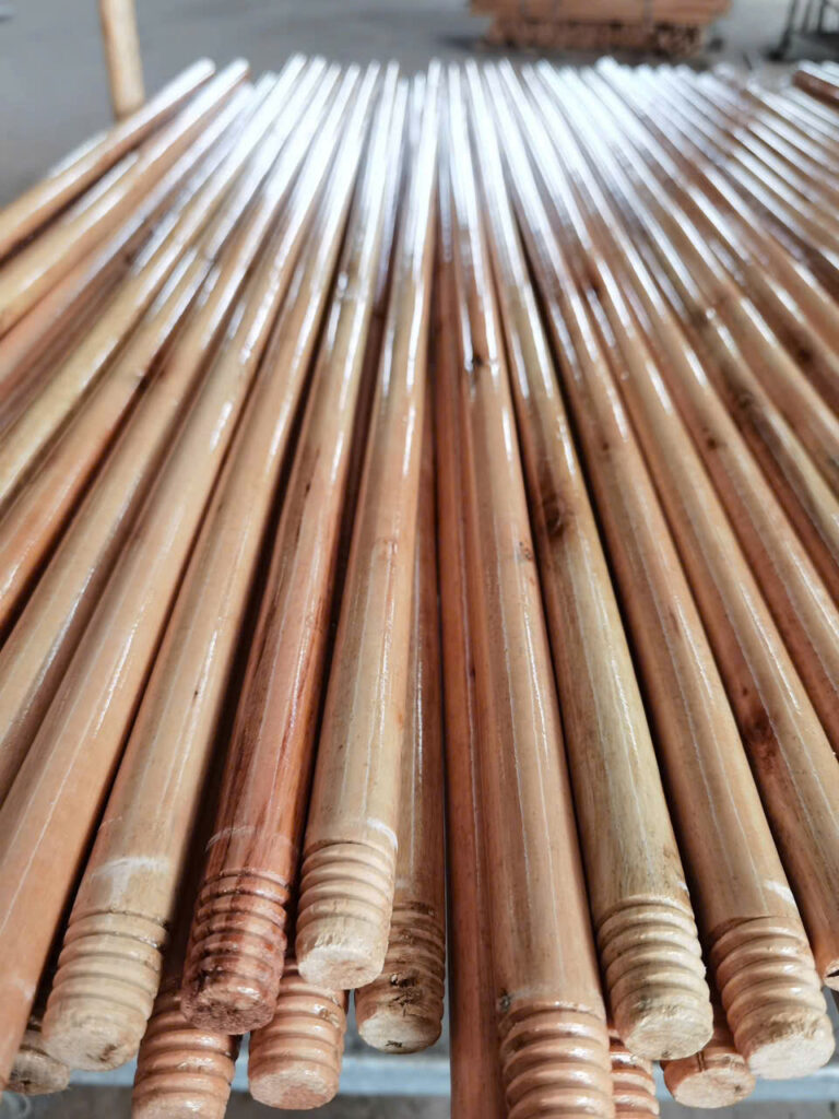 Mexican Screw Wooden Broom Handle